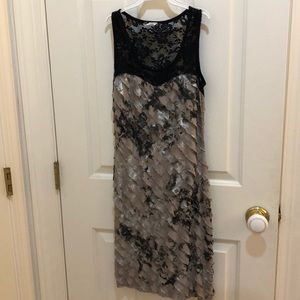 NWOT Lace back ruffle dress